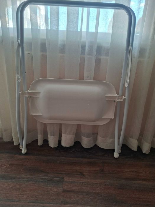 Бебешка вана със стойка