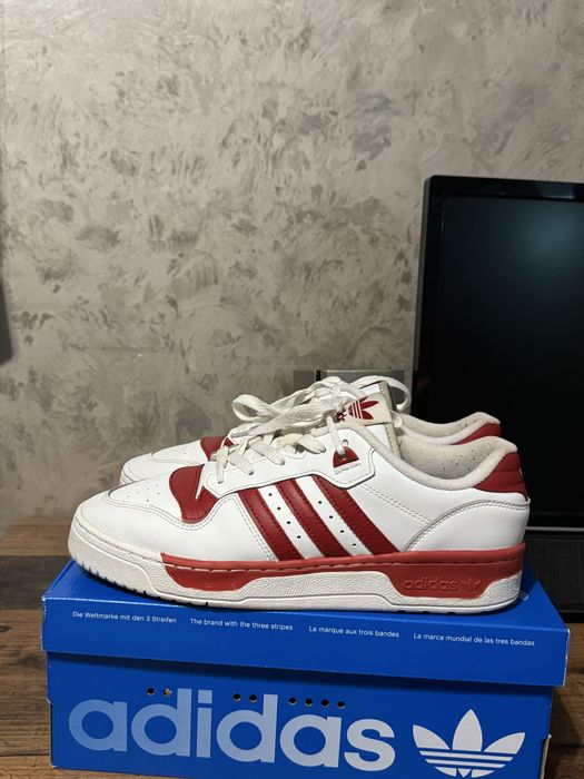 Adidas Rivalry low 42,5