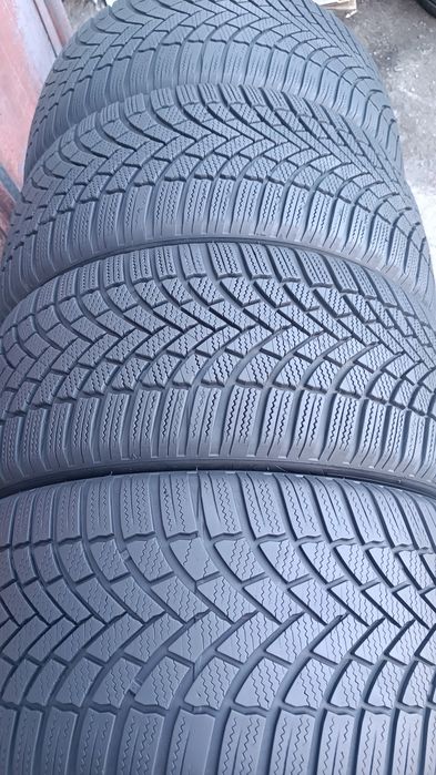 235/45/17 Bridgestone Дот 2222
