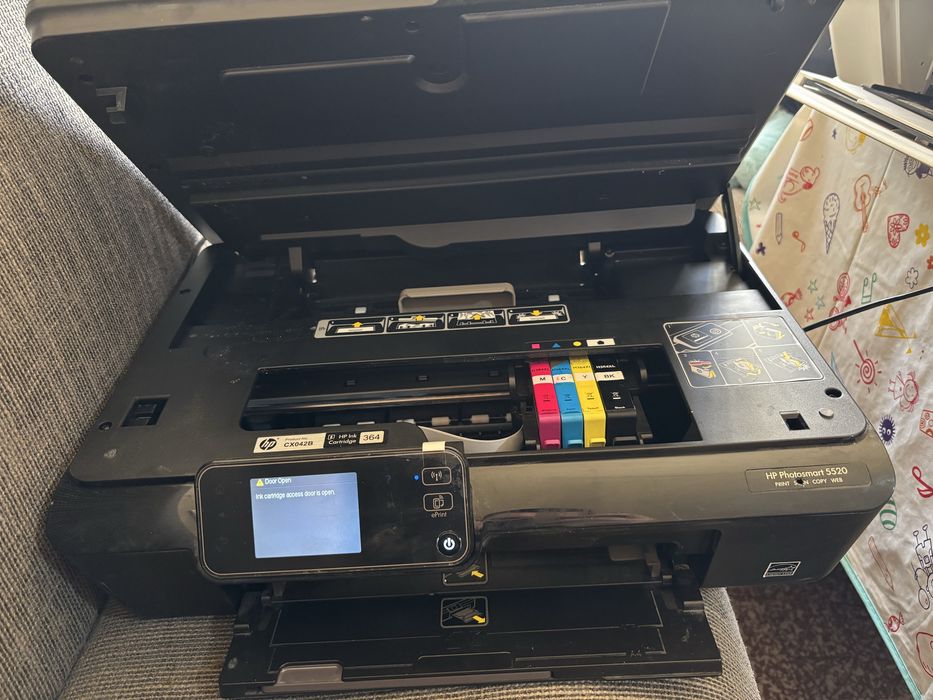 Принтер със Скенер HP OfficeJet 5230