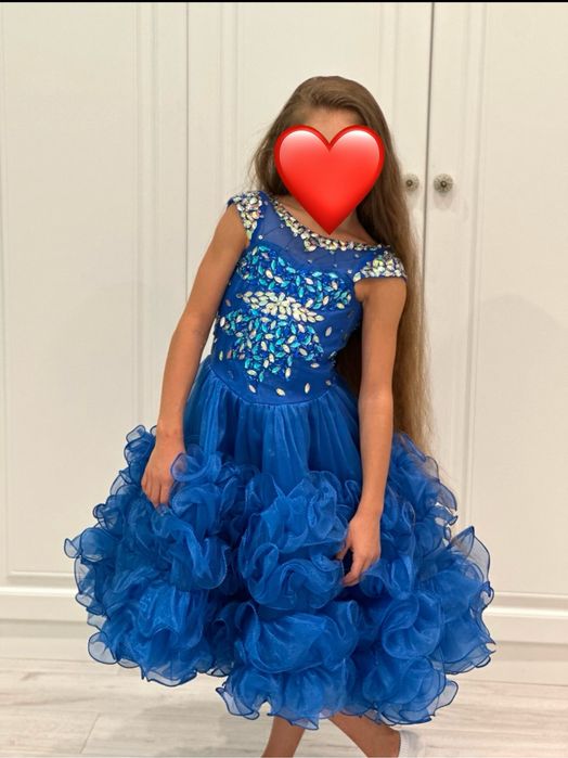 Платье для девочки 7-9 лет для торжеств