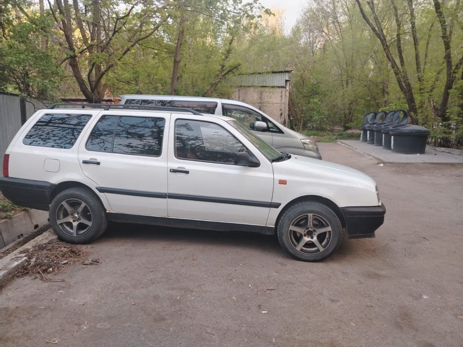 Продаю Фольксваген гольф тройка