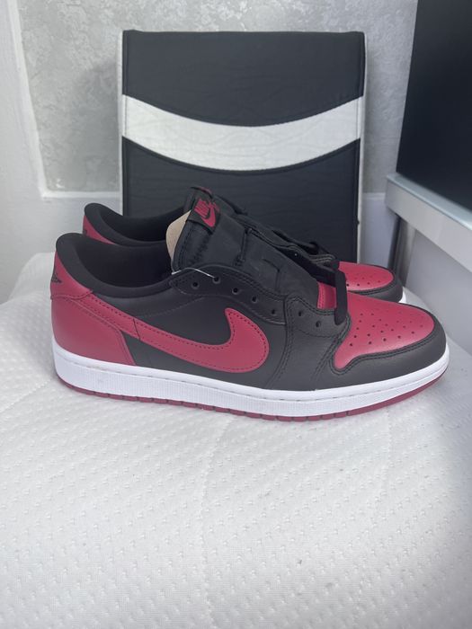 Jordan 1 low red