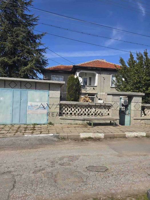 оф.26805 Двуетажна къща / с. Козаново