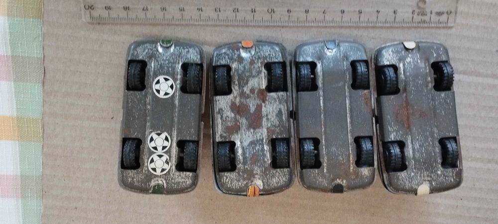 Тенекиени колички