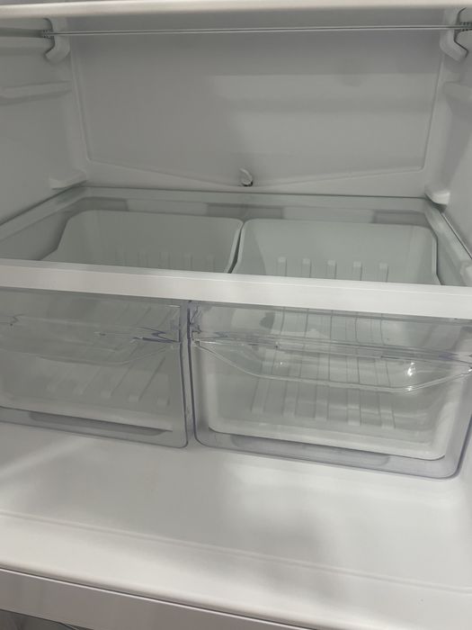 Продам холодильник Индезит