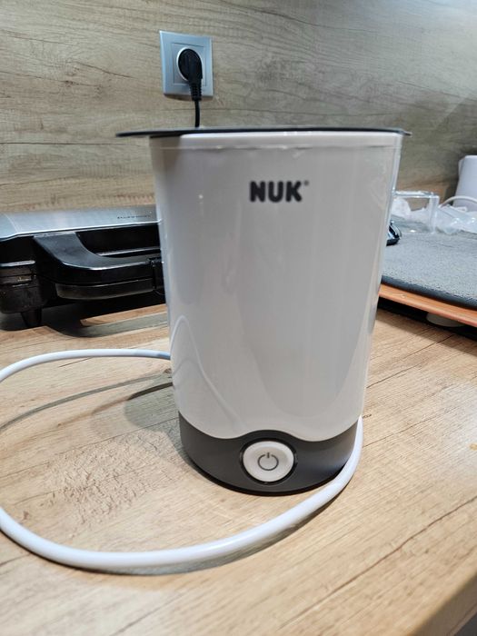 Нагревател за бутилки и бурканчета NUK Thermo Express