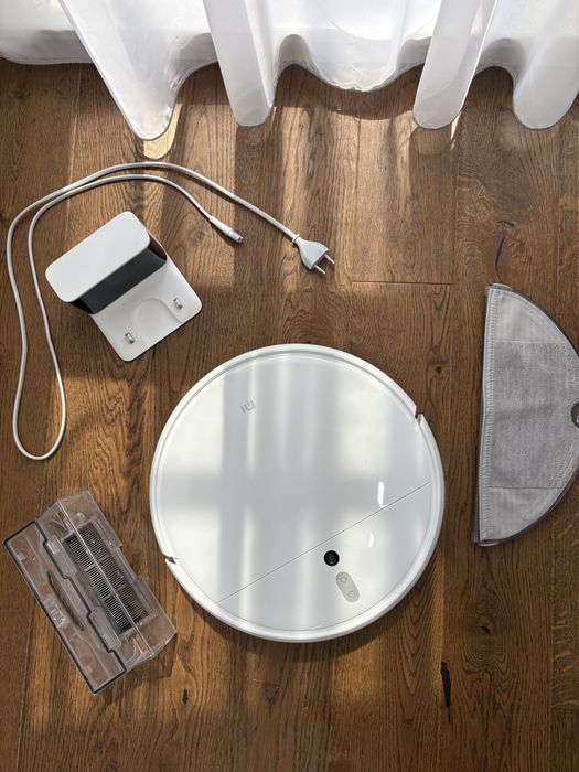 Прахосмукачка робот Xiaomi Mi Robot