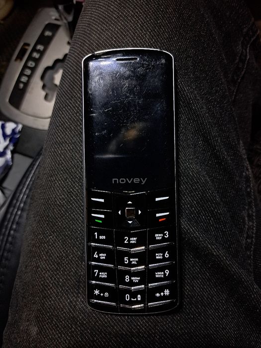 Novey aura телефон