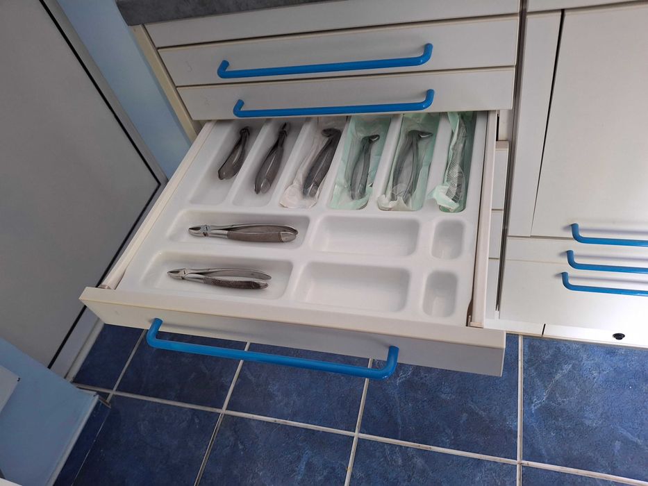 Стоматологичен кабинет с едно работно място