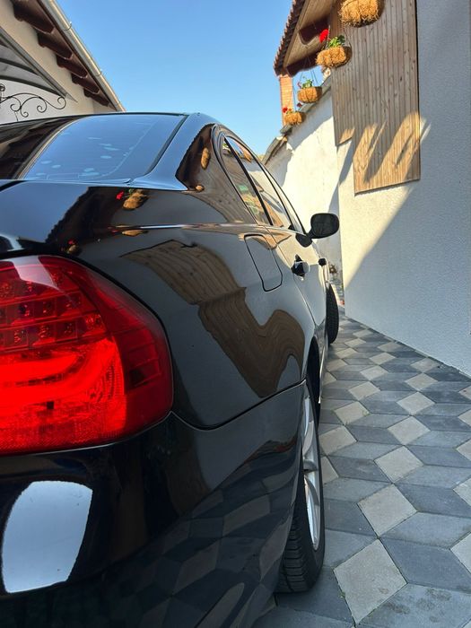 VAND BMW 318 i 143cp