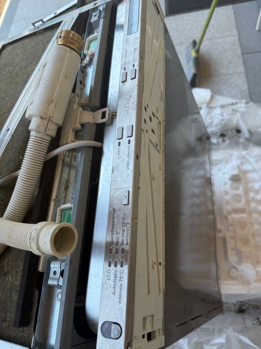 Съдомиялна MIELE за пълно вграждане