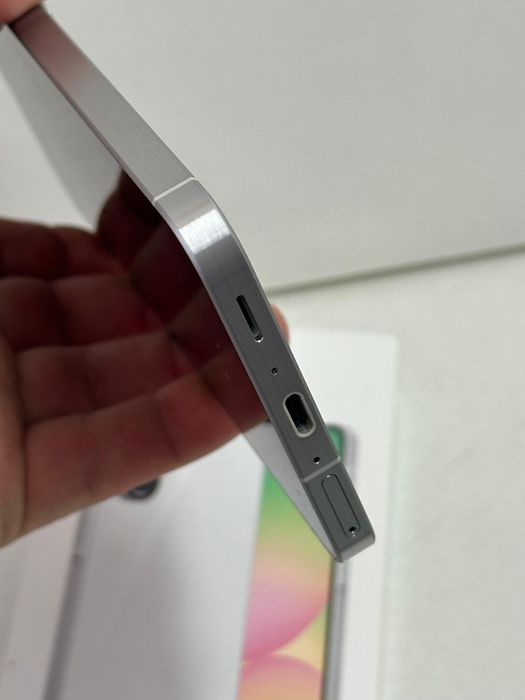 Продам Samsung А56 256г