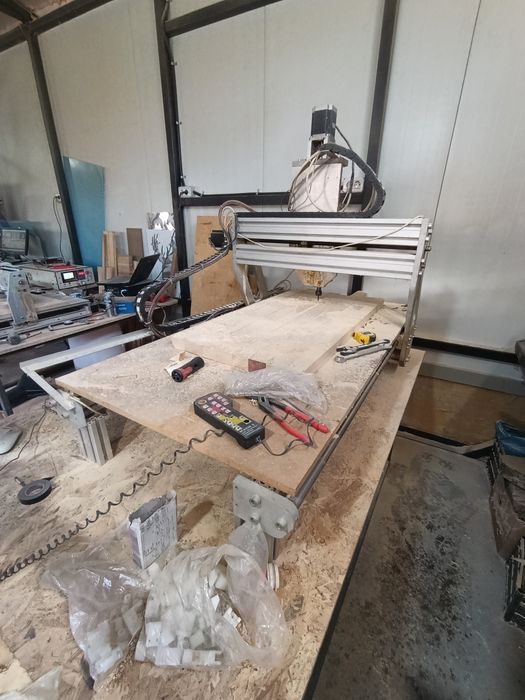 Cnc router 1200x700