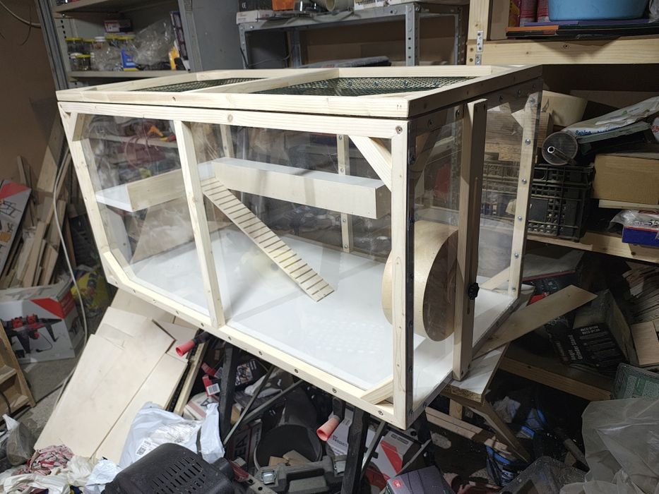 Vand cusca pt hamsteri cu roata de 20cm