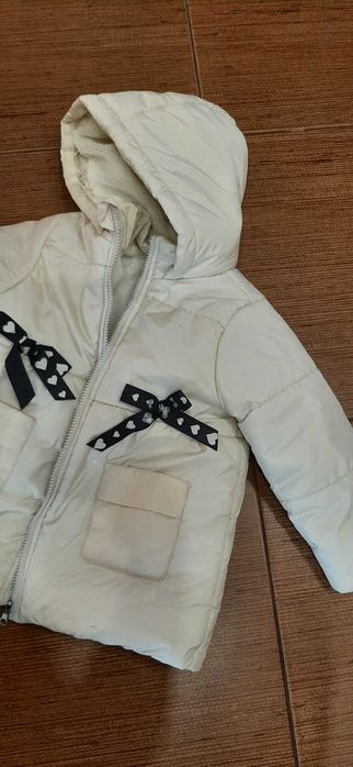 Куртка демисезонная на девочку, рост 98, на 2-4 годика