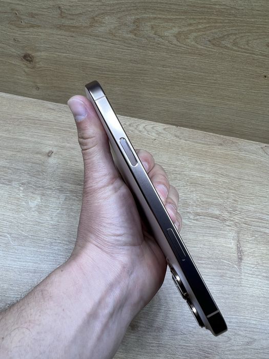iPhone 16 Pro max 256Gb deaert titanium
