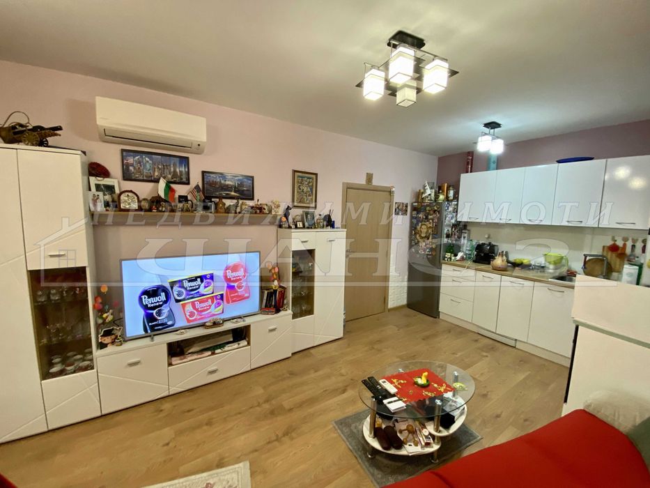 Продава се Двустаен апартамент в Варна, Бриз - 66 кв.м за 2652 €/кв.м - Снимка #3