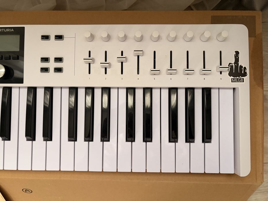 MIDI-клавиатура Arturia Keylab Essential 49 MK3