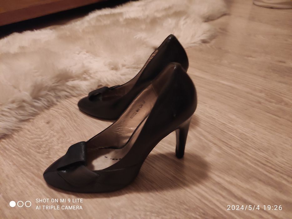 Продам туфли женские