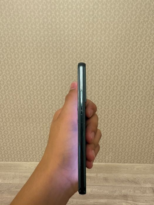 Продам Самсунг S22