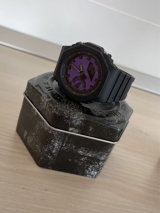 Casio G-Shock GA-2100-1A1ER Custom Pictat De Mana