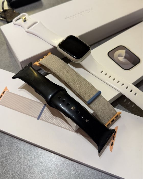 Apple Watch Series 9, 41 мм, Starlight