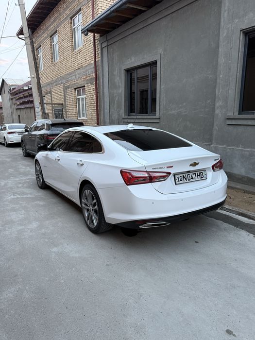 Chevrolet Malibu Premier 2023