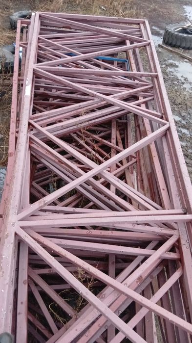 Продается ферма из хорошего металла.