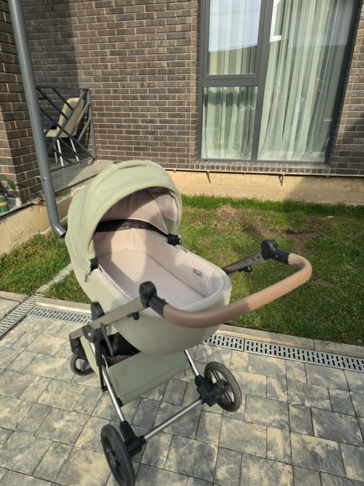 Продам коляску anex eli 3 в 1