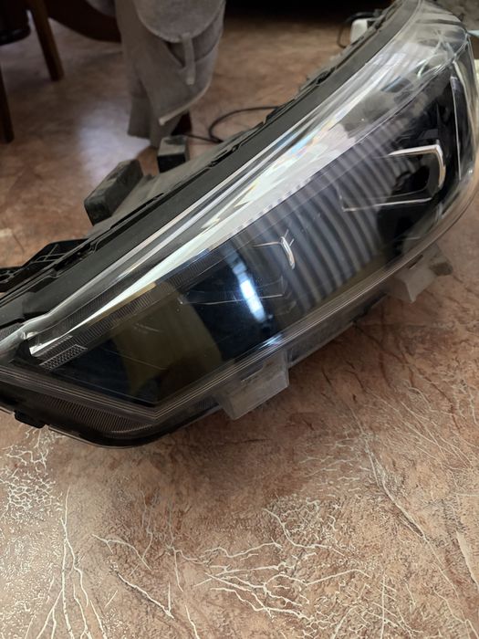 Левая фара Jack J7