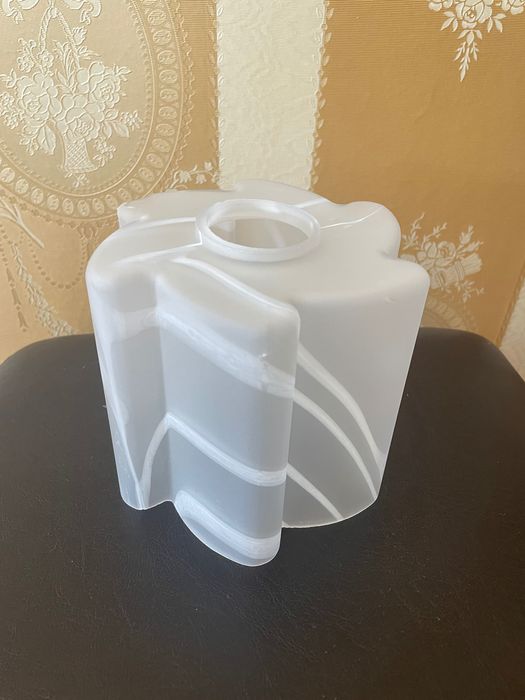 Плафони различни видове