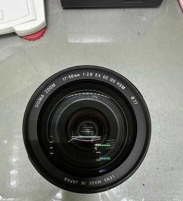 Оюъектив Sigma 17-50 (Canon)
