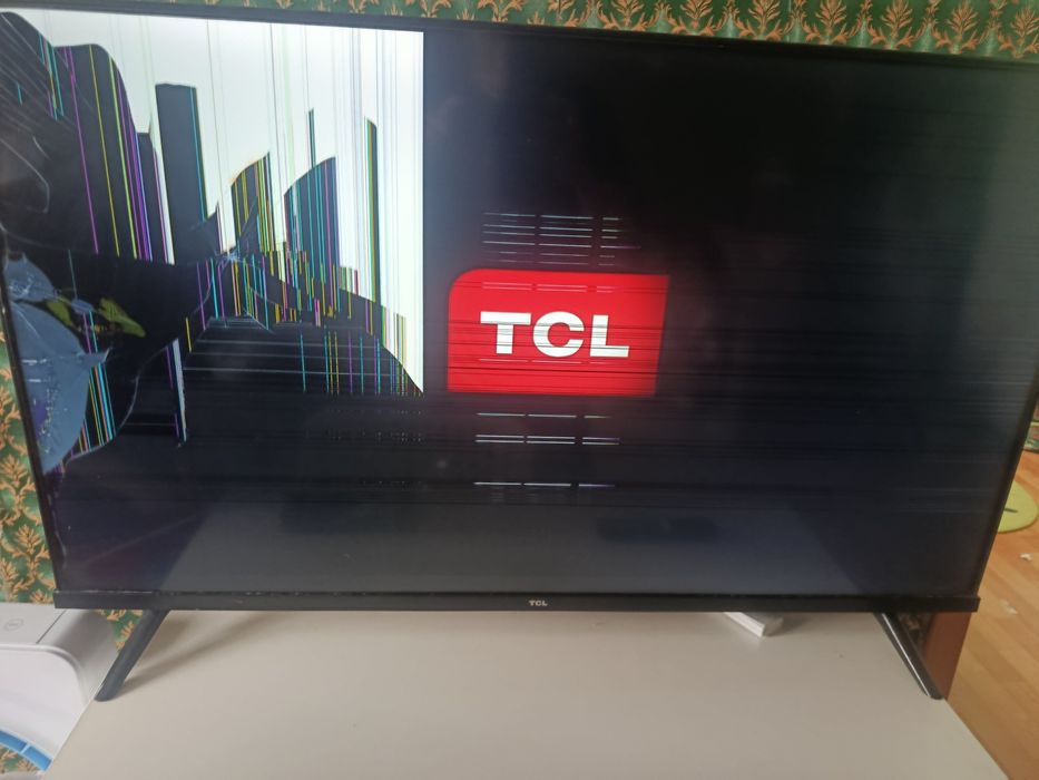 Сломанный телевизор