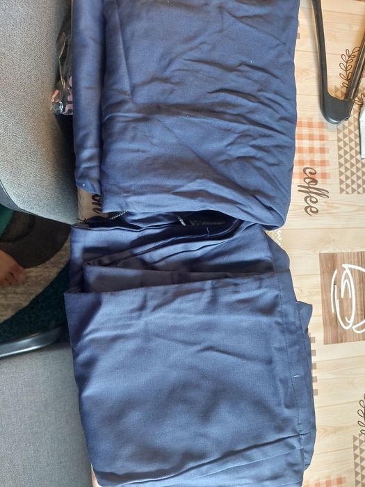 Vond șalopete noi bluză și pataloni am 2 marimi 48 și 50