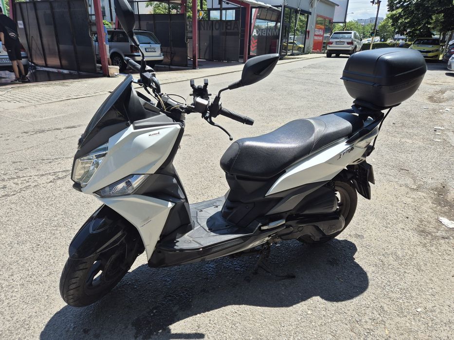 Продавам Sym Jet14