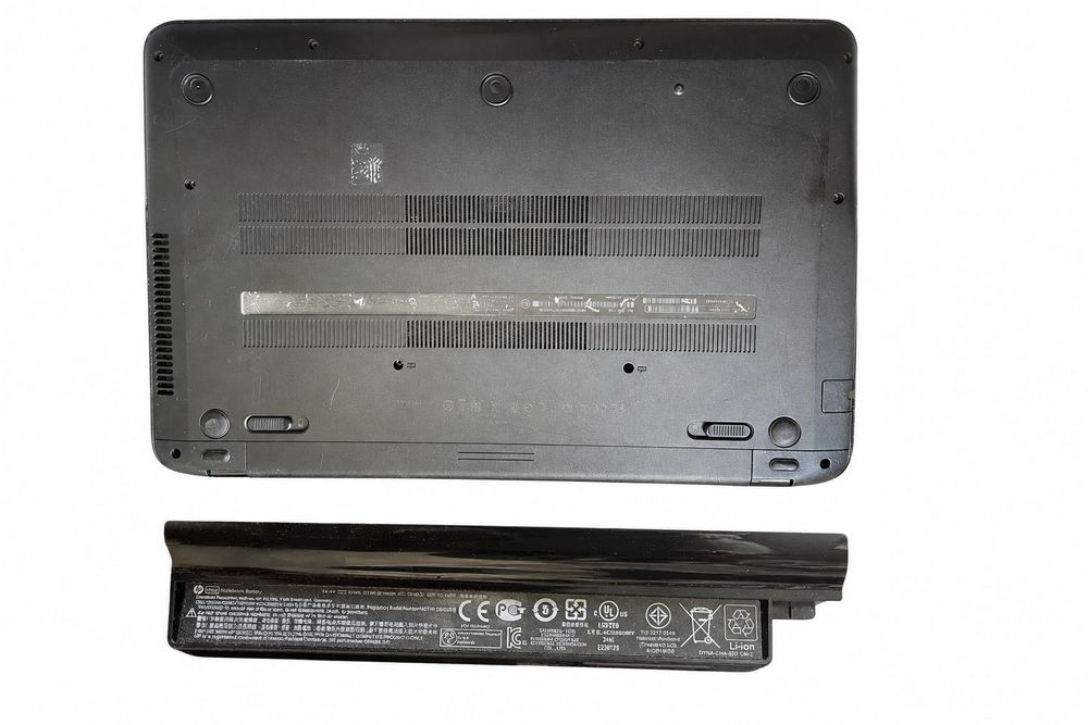 Laptop HP 15.6” pentru piese / recondiționare.Windows 10 cu încărcător