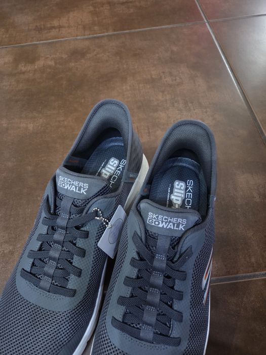 Мъжки маратонки Skechers GoWalk  49 номер, чисто нови!