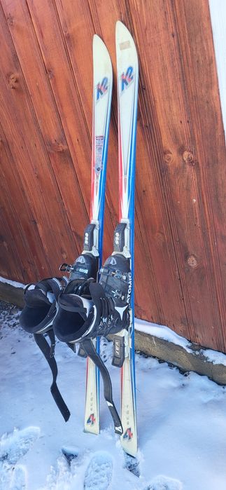 Ski-uri si clapari Atomic