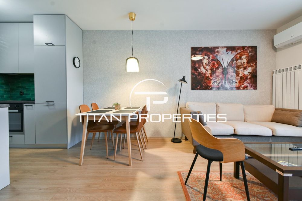 Дава се под наем Тристаен апартамент в София, Зона Б-5 - 95 кв.м за 1200 € - Снимка #2