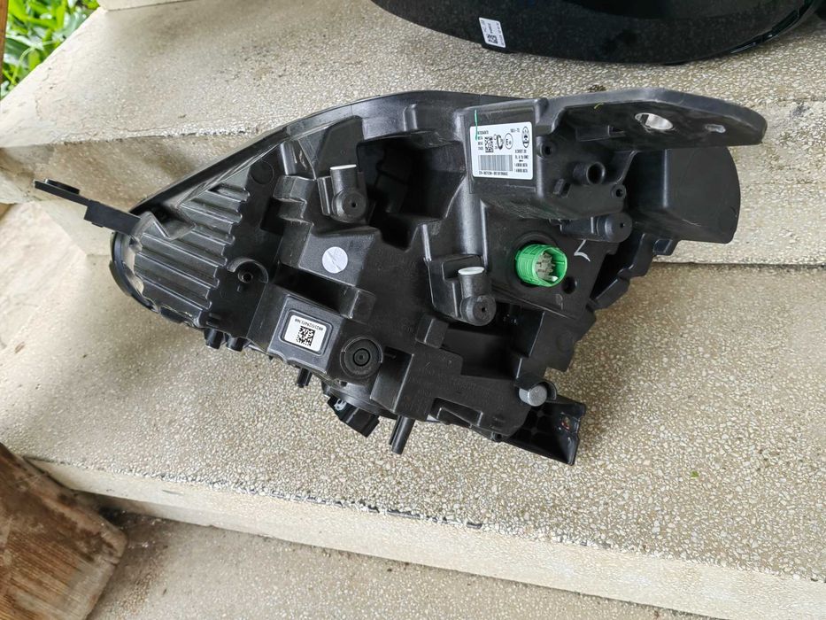 Фарове Maserati Grecale LED ляв десен / Фар Maserati Grecale / Фарове Мазерати Оригинални