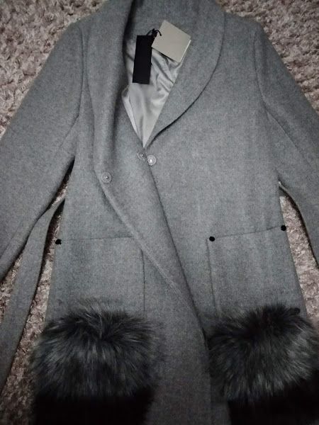 Продам пальто демисезонное новое