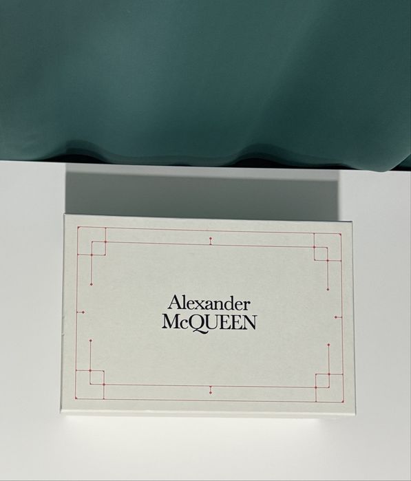 Alexander Mqueen