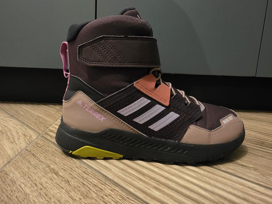 Дамски спортни обувки ADIDAS TERREX