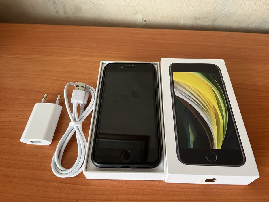 Айфон/IPhone  SE 2020 64 GB