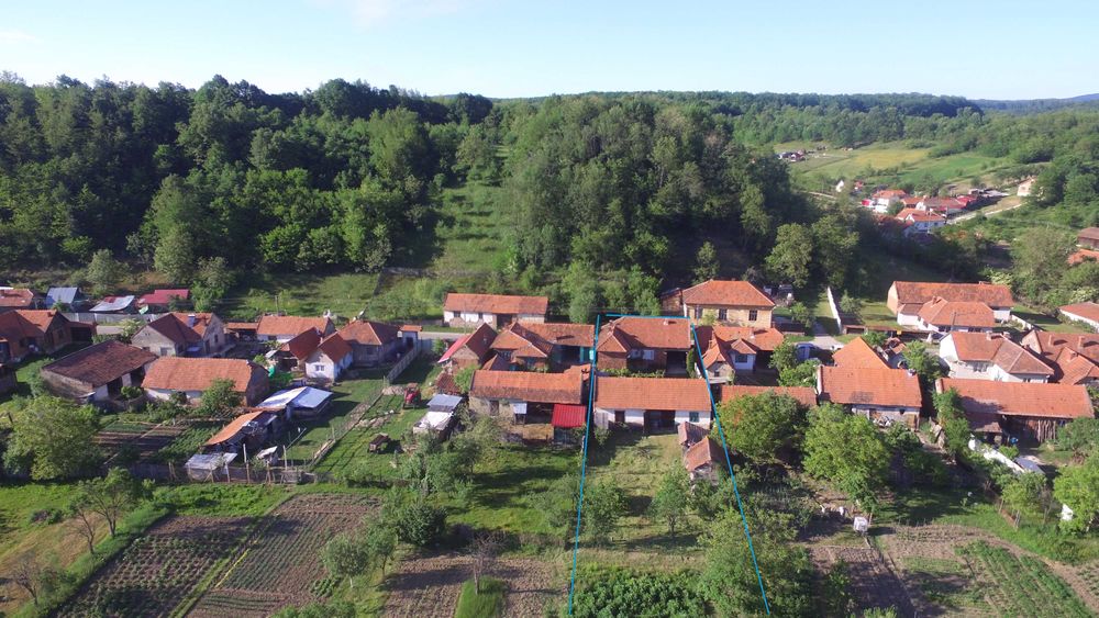 Vand casă la Zorani