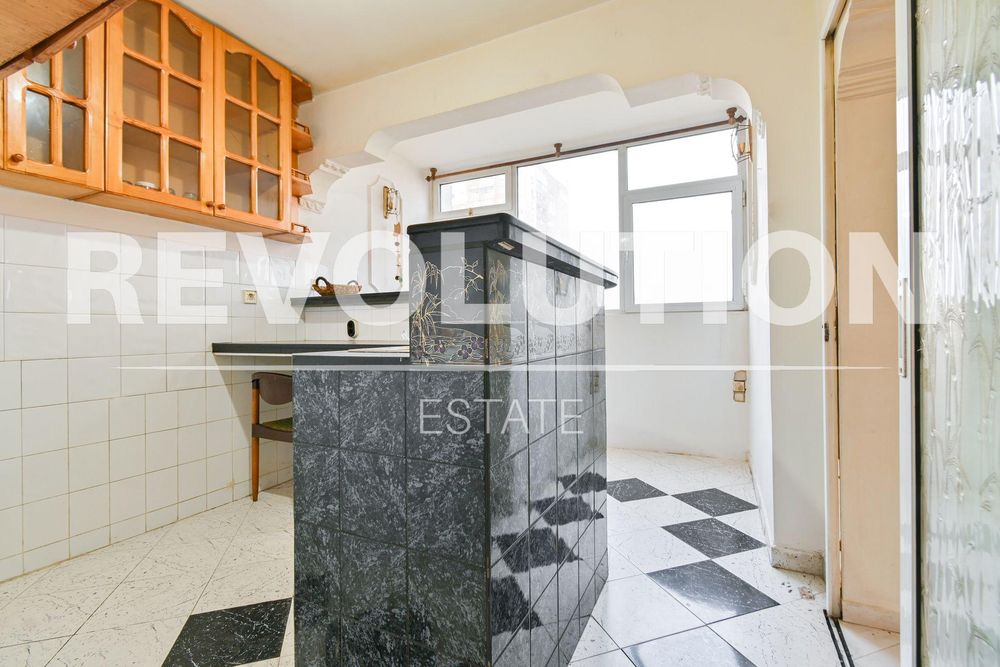 Продава се Тристаен апартамент в София, Обеля 2 - 98 кв.м за 1208 €/кв.м - Снимка #1