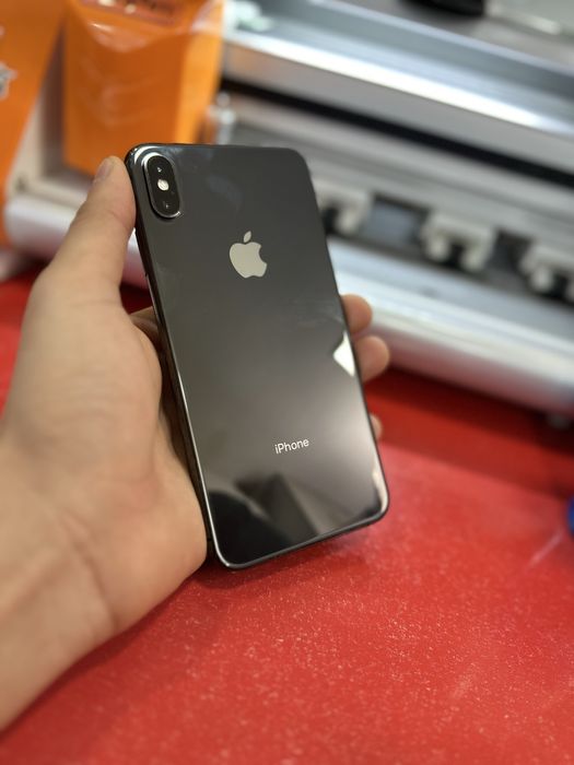 iphone XsMax 64GB