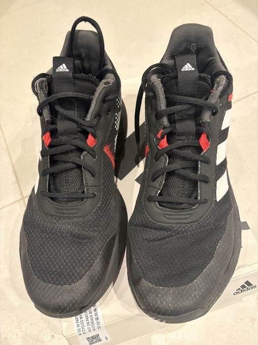 Спортни обувки Nike и Adidas