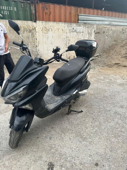 Скутер мопед макси